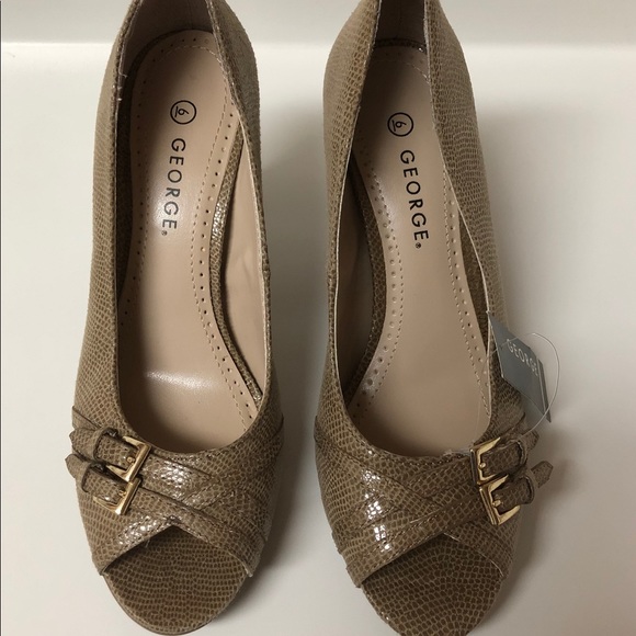 George 2” Women’s Pumps - Picture 1 of 7